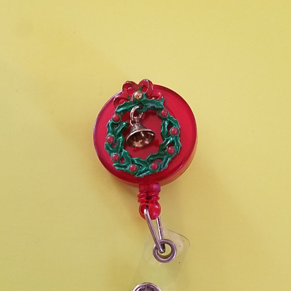 Reef Retractable Name Badge Holder